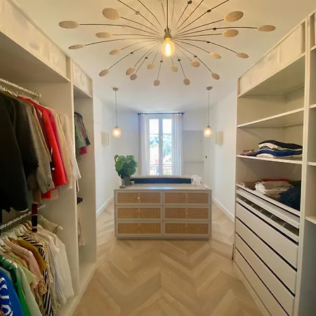 Beautiful And Bright 2 Menton